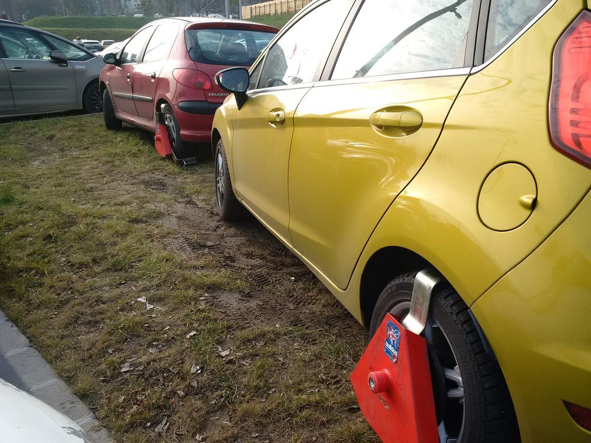Mindenki kerékbilincset kapott Újbudán