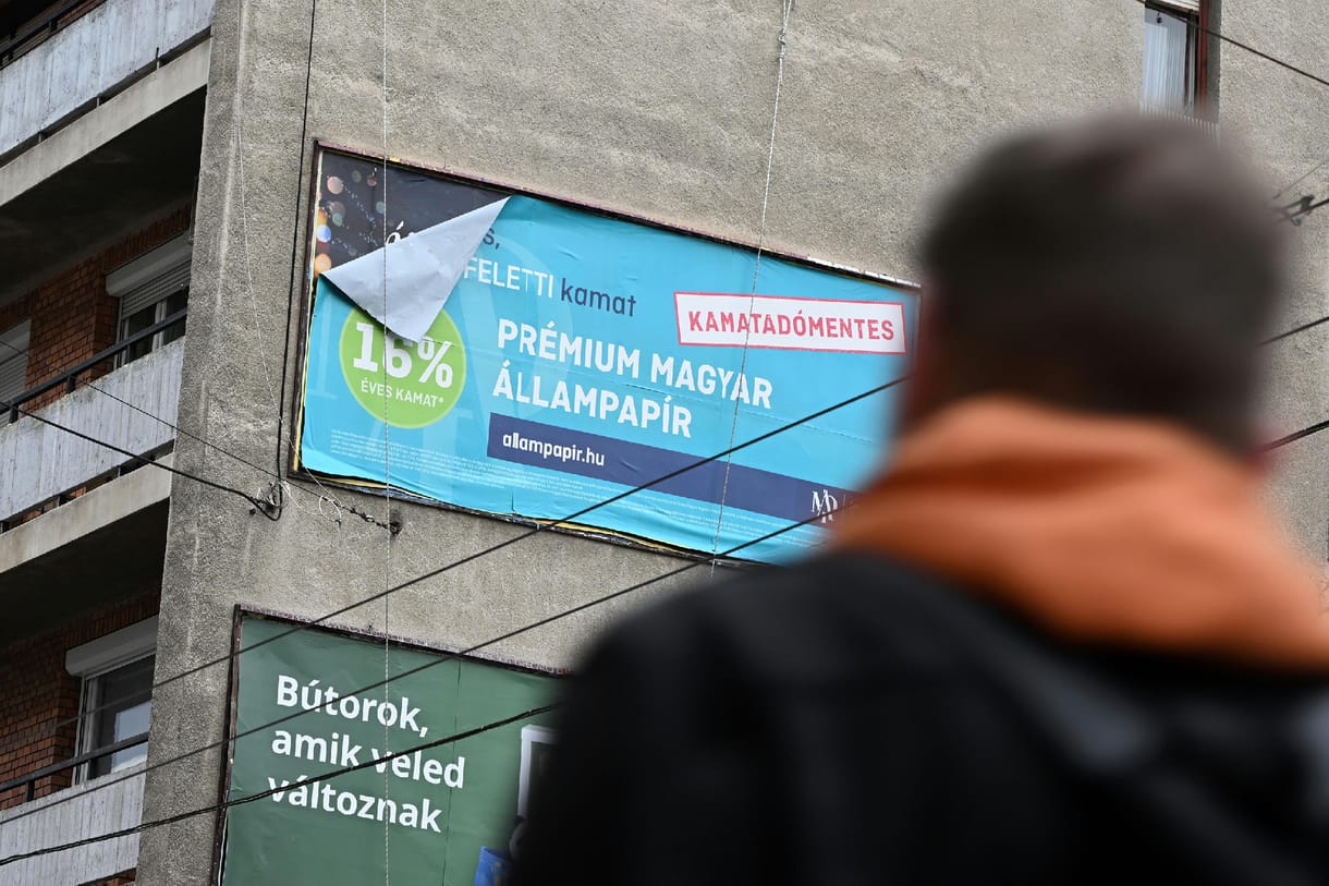 És akkor a kormány sikerként könyvelte el, hogy nem mondott csődöt