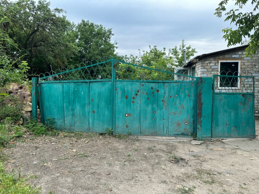 Áramot vezetett a kapuba, emberölés kísérlete miatt nyomoz a rendőrség
