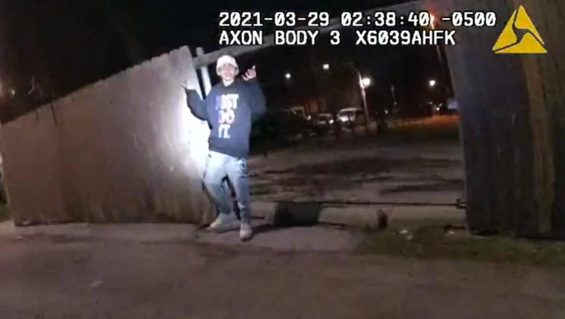 Tizenhárom éves fiút lőtt le egy chicagói rendőr