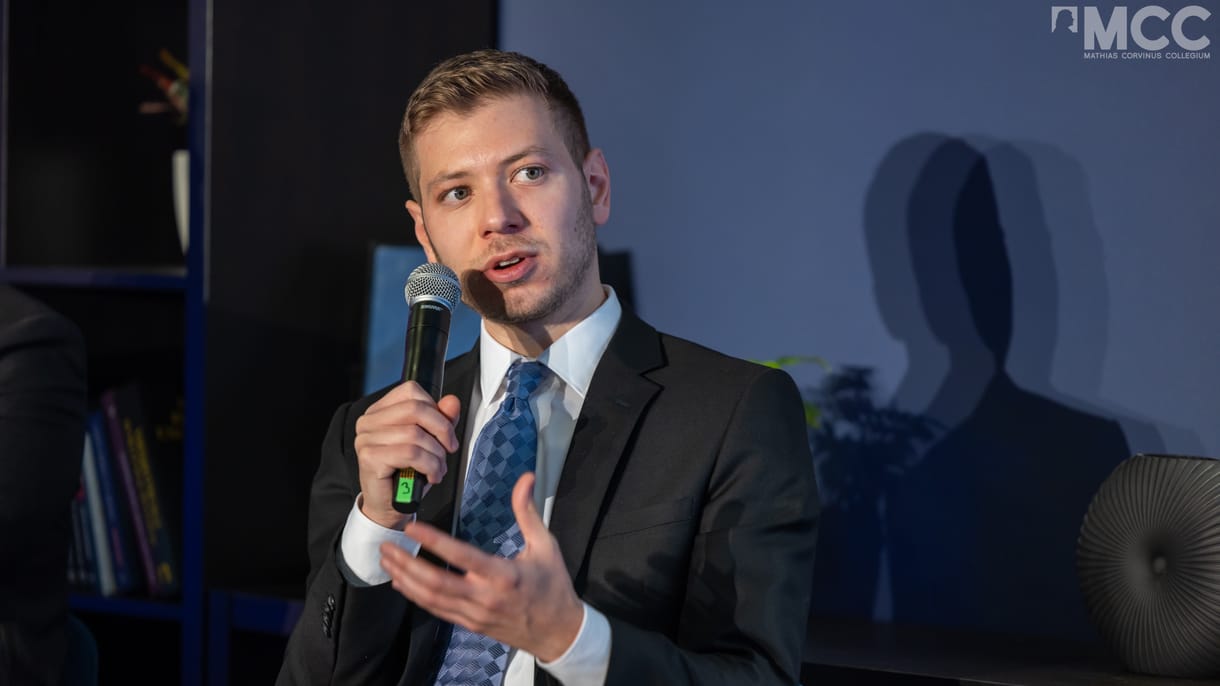 Netanjahu fia szerint a magyar kormány „sorosozása” nem antiszemitizmus, ő is csinálta az MCC-konferencián