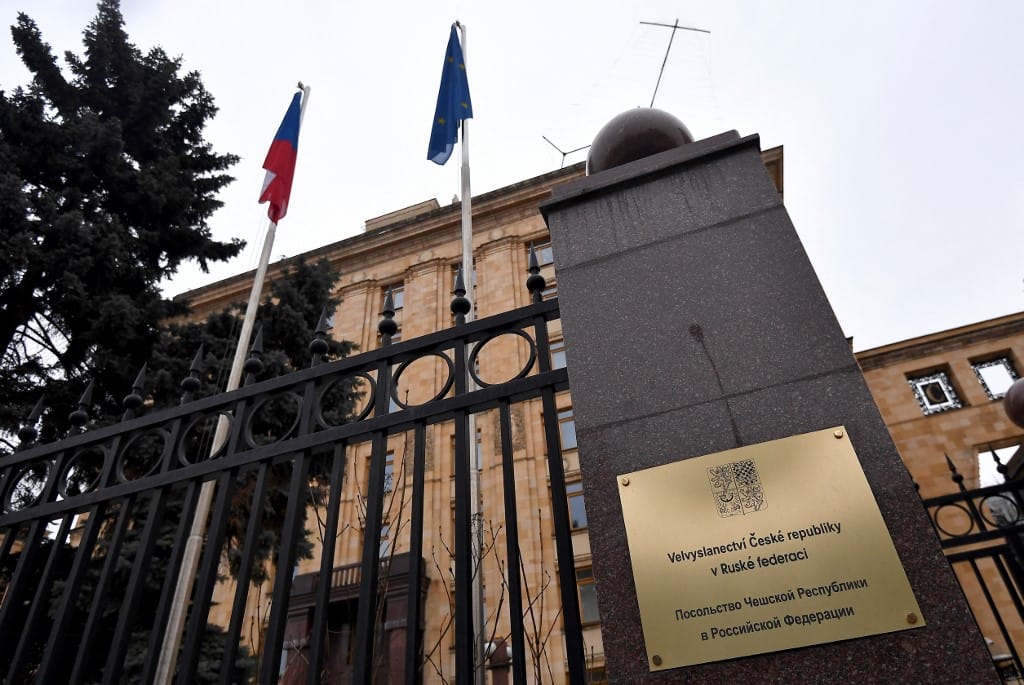 20 cseh diplomatát utasított ki Moszkva, többet, mint ahány oroszt Csehország hazaküldött