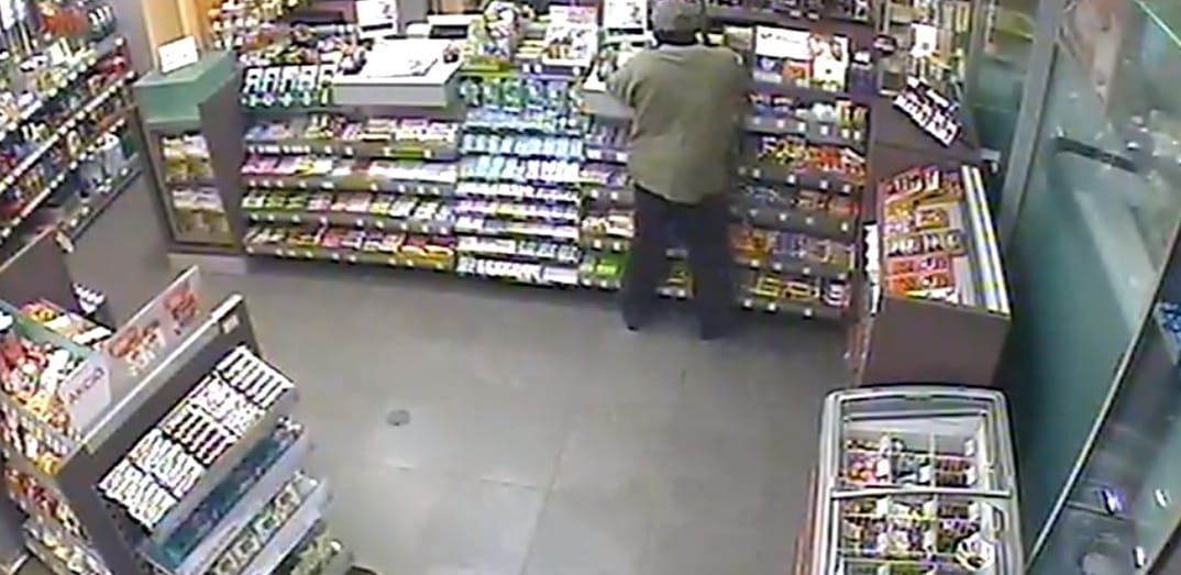 Ki ismeri fel ezt a benzinkútrablót? – videó