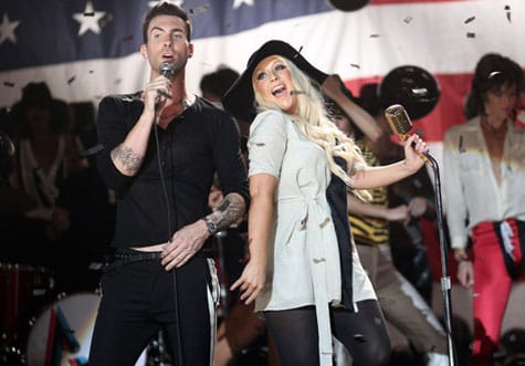 Zene kávéhoz: Maroon 5 ft. Christina Aguilera – Moves Like Jagger (videó)