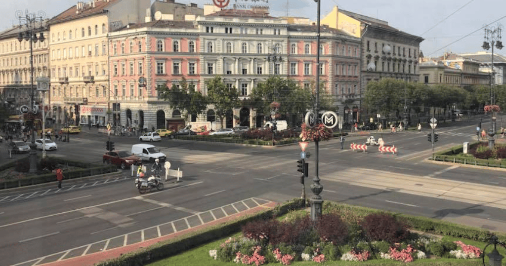 Már nem érdemes az Andrássy út, Hősök tere felé próbálkozni – lezárták az egészet