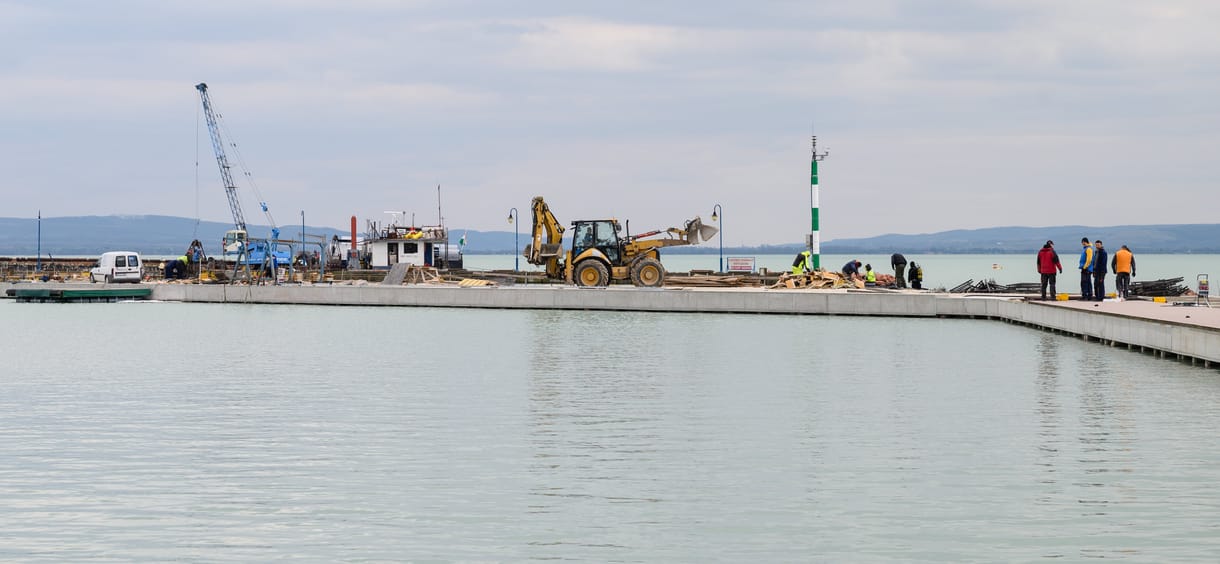 Nem tud mit kezdeni a kormányhivatal a zánkai Balaton-part felszámolásával