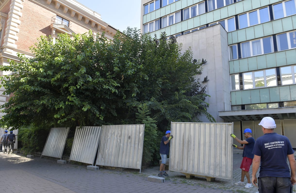 Cáfolja az államtitkárt Pikó András, szerinte nem egyeztettek az önkormányzattal a Pázmány-kampusz módosult terveiről