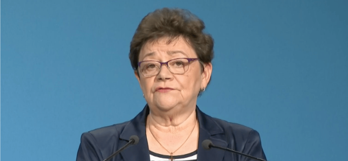Amíg Korózs Lajos bizottsági elnök, az ellenzéknek esélye sincs Müller Cecíliát kérdezni
