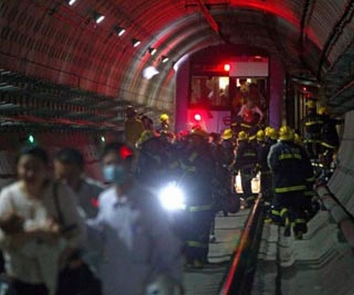 Kész a Jangce alatti metró alagút