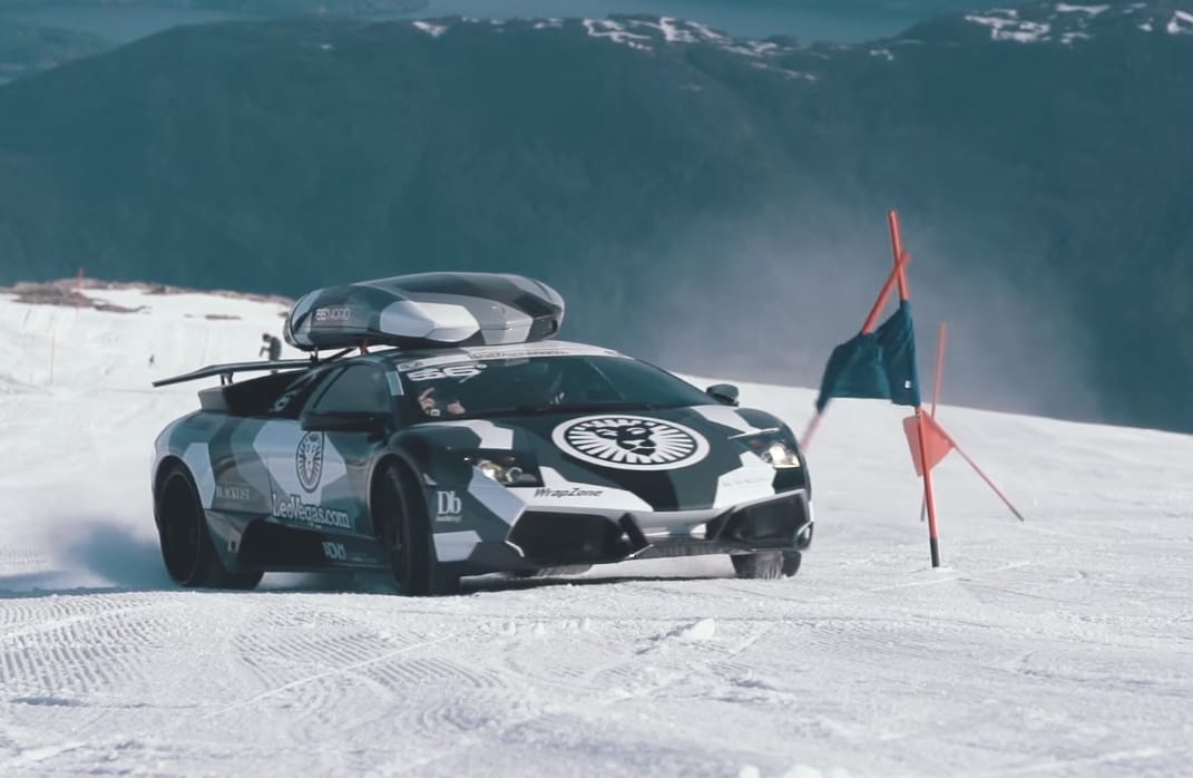 Nézze meg, megéri: így szántja fel a sípályát egy Lamborghini Murcielago – videó