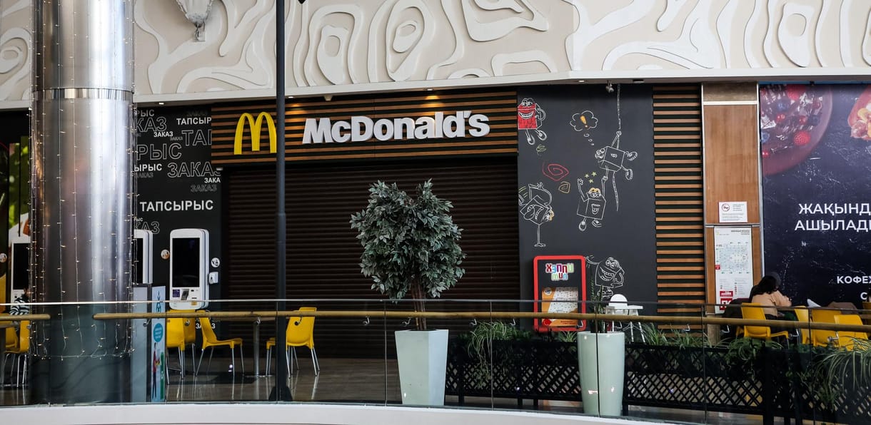 Kazahsztántól is búcsút vesz a McDonald's a háború miatt