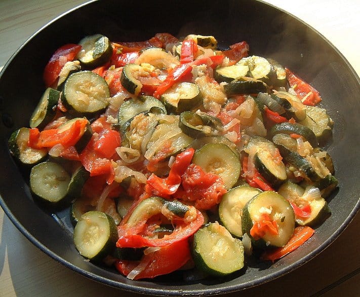 Hányféleképpen készül a lecsó? – recept