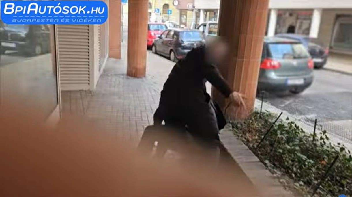 Videó: elgázoltak és megvertek egy futárt a IX. kerületben