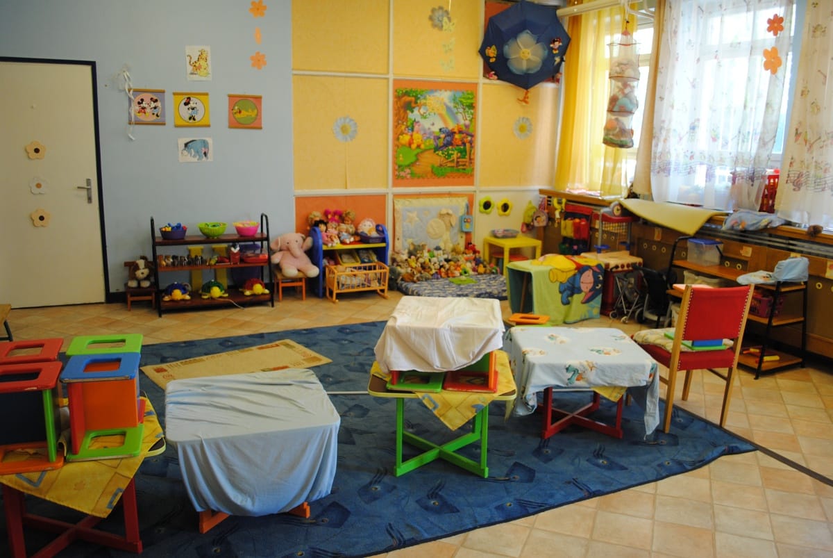 Két diplomával 134 ezer forintot keres havonta egy bölcsődei nevelő
