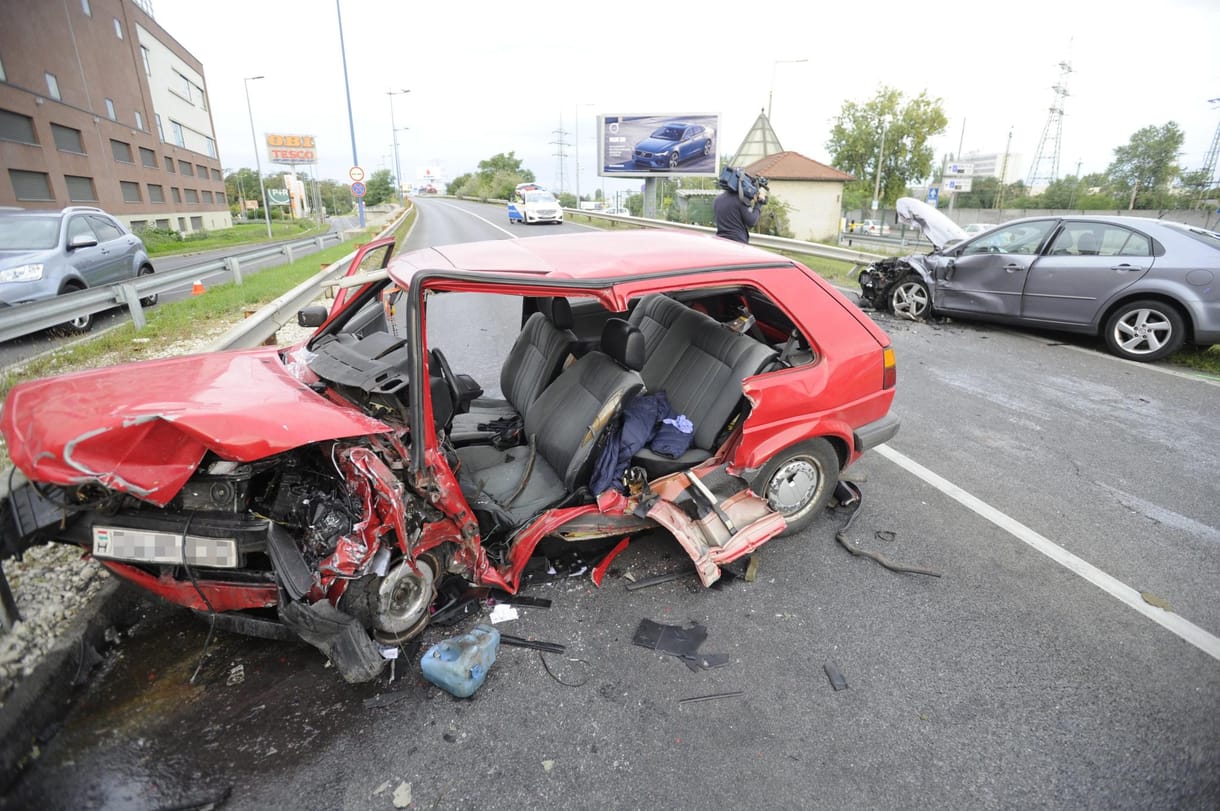 Súlyos sérültje is van a Ferihegyi úton történt karambolnak