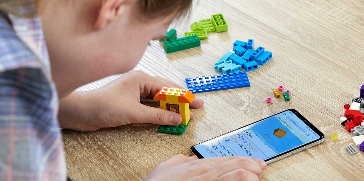 Kipróbál valamit a Lego: Braille-leírást és hangos építési útmutatót ad a készlet mellé