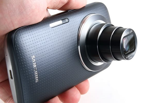 Teszt: Android mobil azoknak, akik szeretnek fotózni