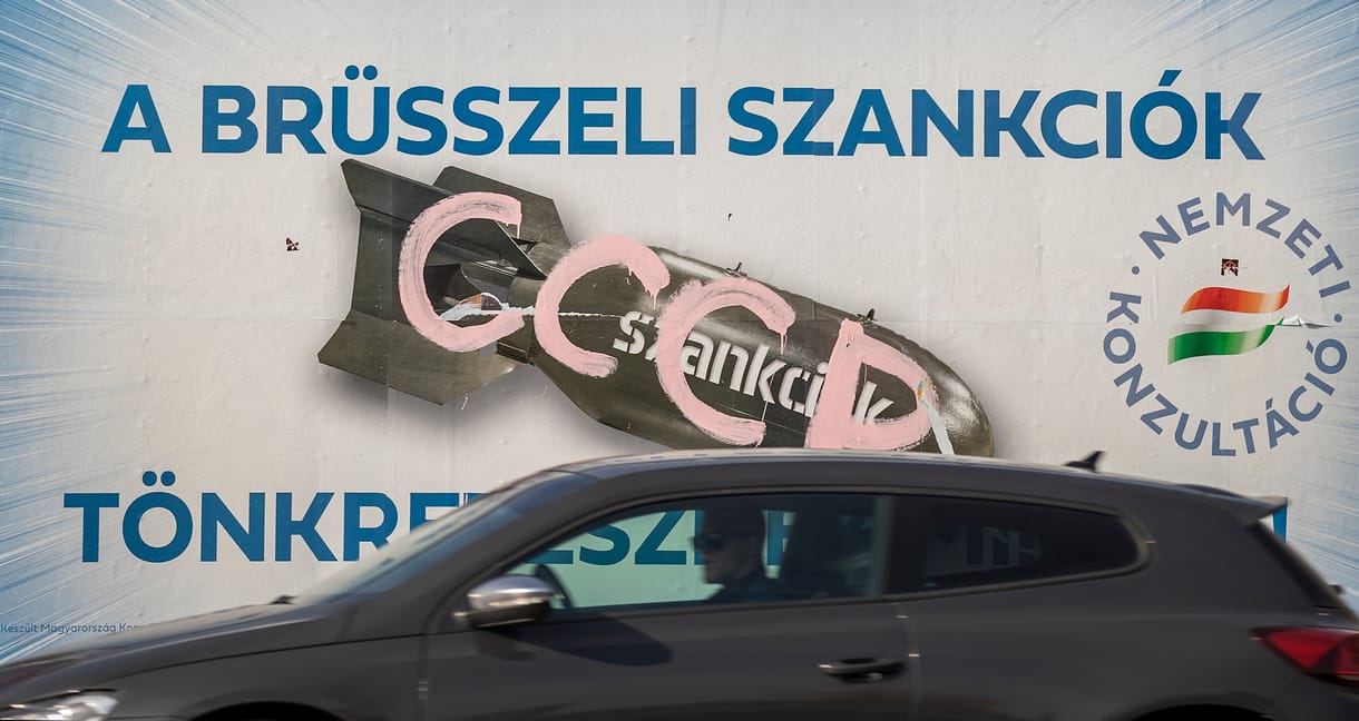 Az EU-nak is kell egy eszköz, amivel gyengítheti a zsaroló Orbánt
