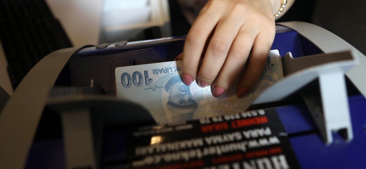 Sikerült megállítani a török líra zuhanását