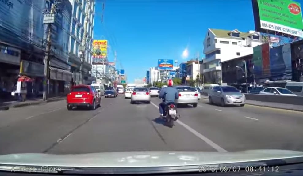 Rejtélyes tűzgömböt láttak Bangkokban – videó