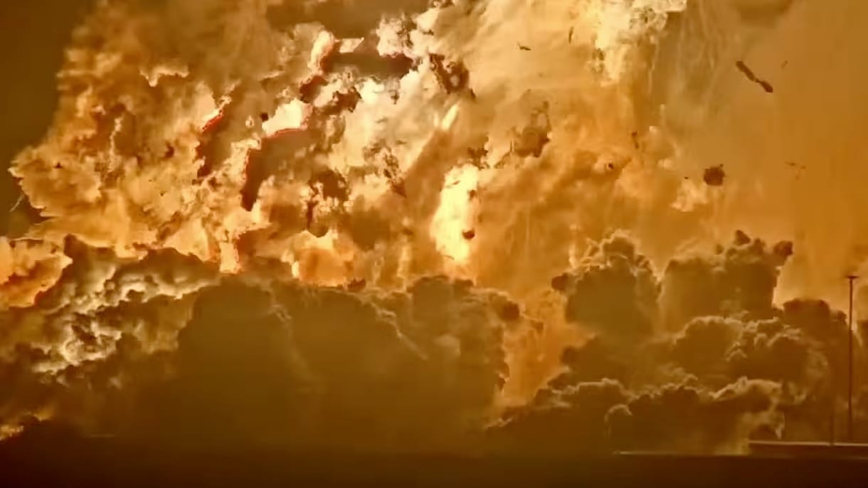 Már a startig sem jutott el a Starship űrhajó, a tesztpadon robbant fel – videó
