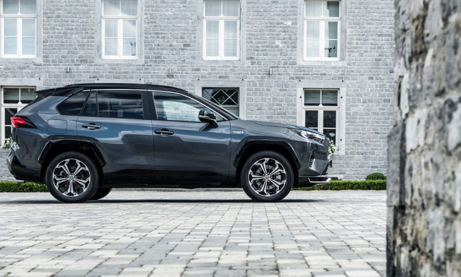 Kiderült a legdrágább Suzuki alapjának, a Toyota RAV4 PHEV-nek a hazai ára
