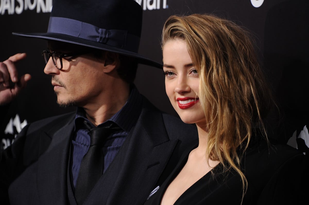 Amber Heard: „Johnny Depp felpofozott, aztán a hajamnál fogva rángatott”