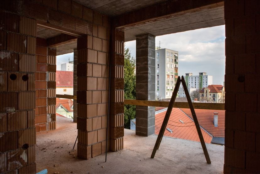 Fillérekért adott el a város több pécsi ingatlant, de a rendőrség szerint ez nem bűncselkemény