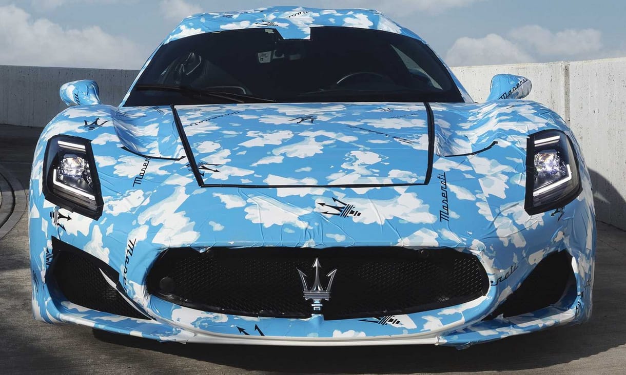 A Maserati lecsapja szupersportkocsija tetejét