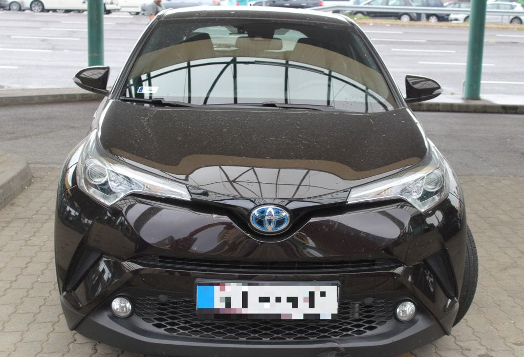 8 milliót ér egy ilyen Toyota, amit épp ki akartak lopni az országból