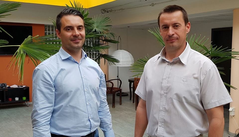 Vona újra jelentkezett, és elmondta, mit csinál