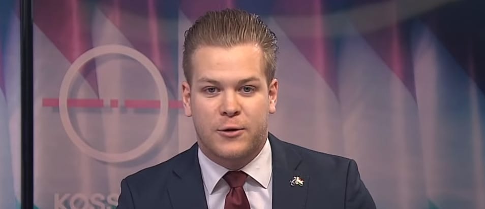 Azzal hekkelte meg a köztévét a Momentum, hogy csinált egy rendes híradót