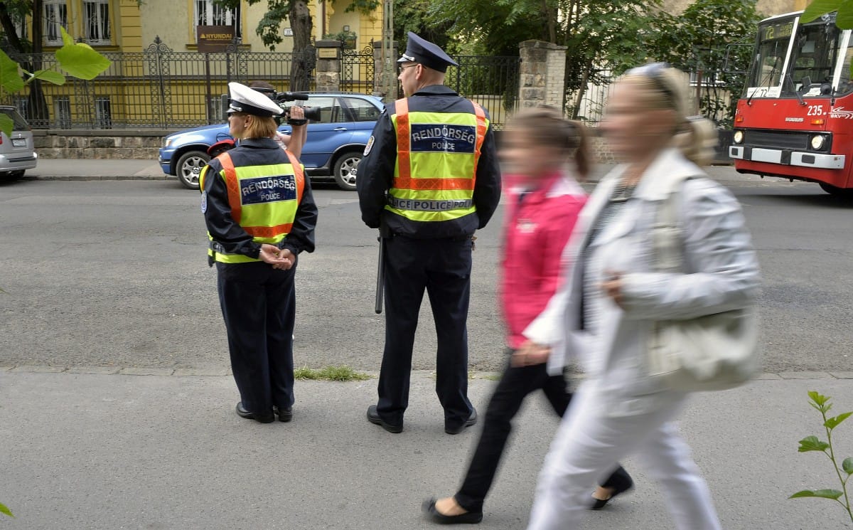 Pánikgombbal riaszthatják a tanárok az iskolarendőröket
