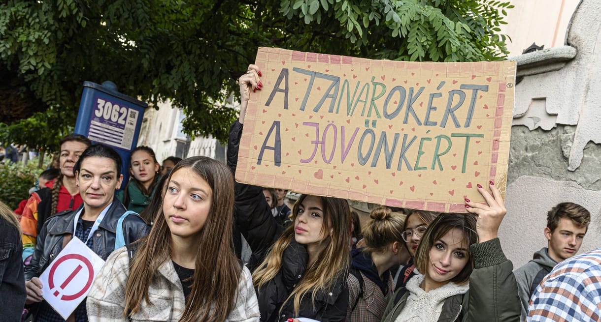 Hadházy beállt azok sorába, akik szerint plagizálhatott a Kölcsey tanárait kirúgó tankerületi vezető