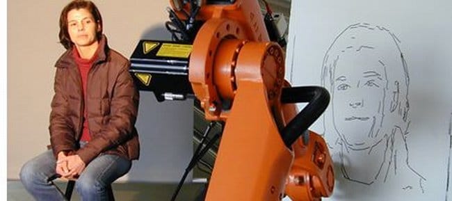 Egy robot, ami képes portrét rajzolni egy emberről?