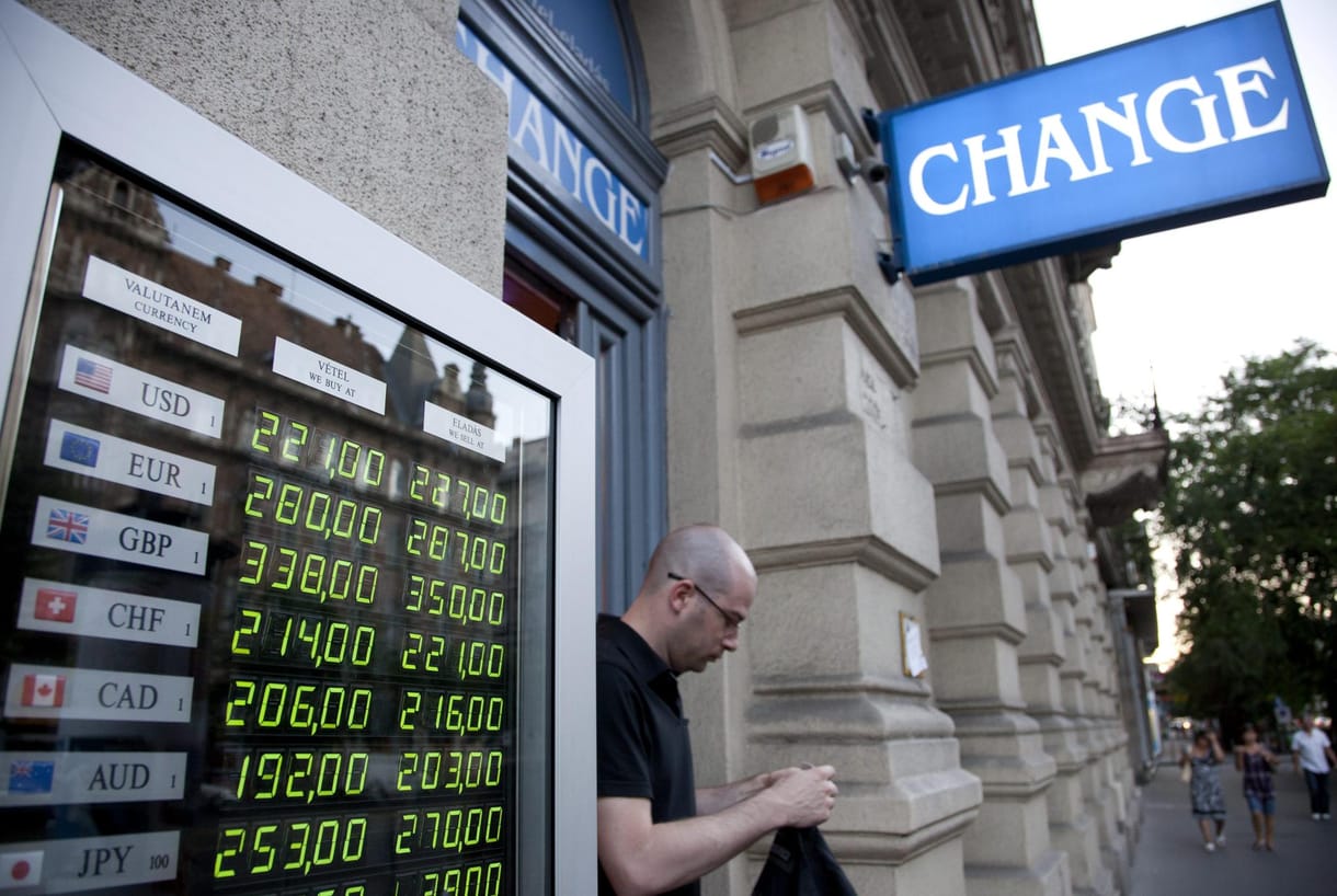 Újra 289 alá erősödött a forint
