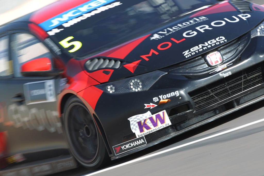 Michelisz a domináns Citroenek nyomában
