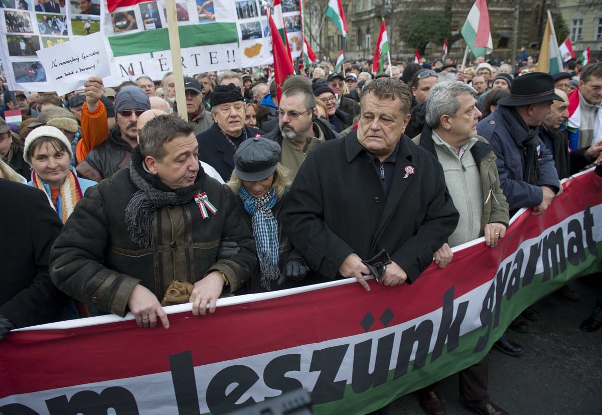 Tényleg a Fidesz-alapítvány pénzeli a békemeneteseket