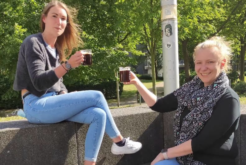 Annyi a kotyogósnak? Lézerrel „főznek” hideg kávét, állítólag jobb, mint az igazi