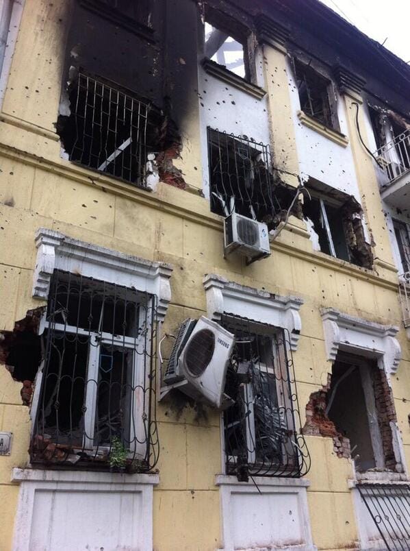 Rommá lőtték a mariupoli rendőrséget Ukrajnában - fotó