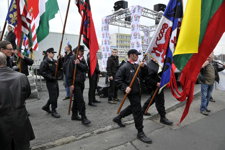 Ugyanúgy kapna ki Orbántól Bajnai és Mesterházy is a Republikon szerint