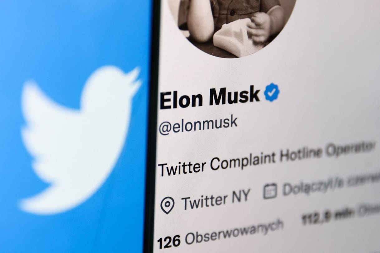 Árháborúba kezdhet Elon Musk, most az járhat rosszul, aki iPhone-ról fizetne a Twitterért