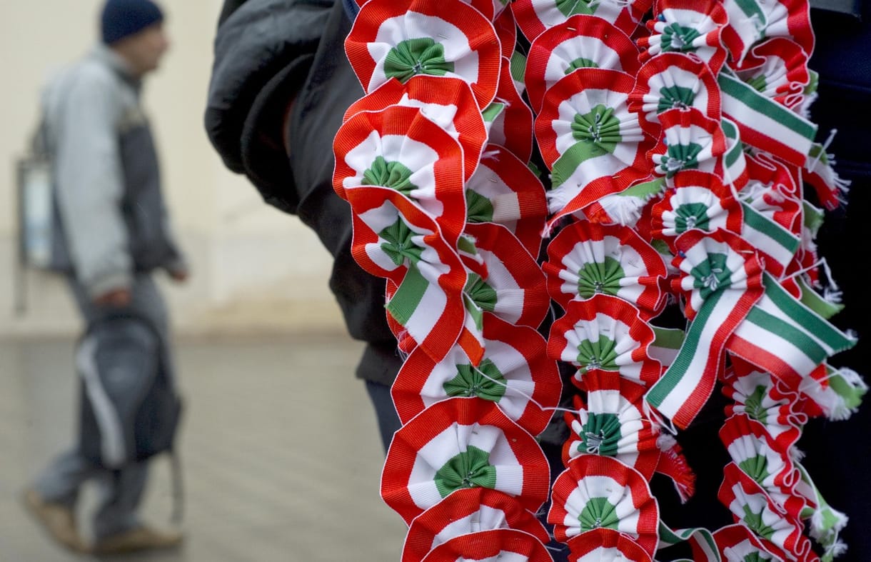 20 felszólaló és 12 pont az ellenzék március 15-i tüntetésén
