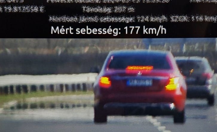 90 helyett 177-tel száguldozott, repült is a hatalmas bírság a nógrádi Verstappennek