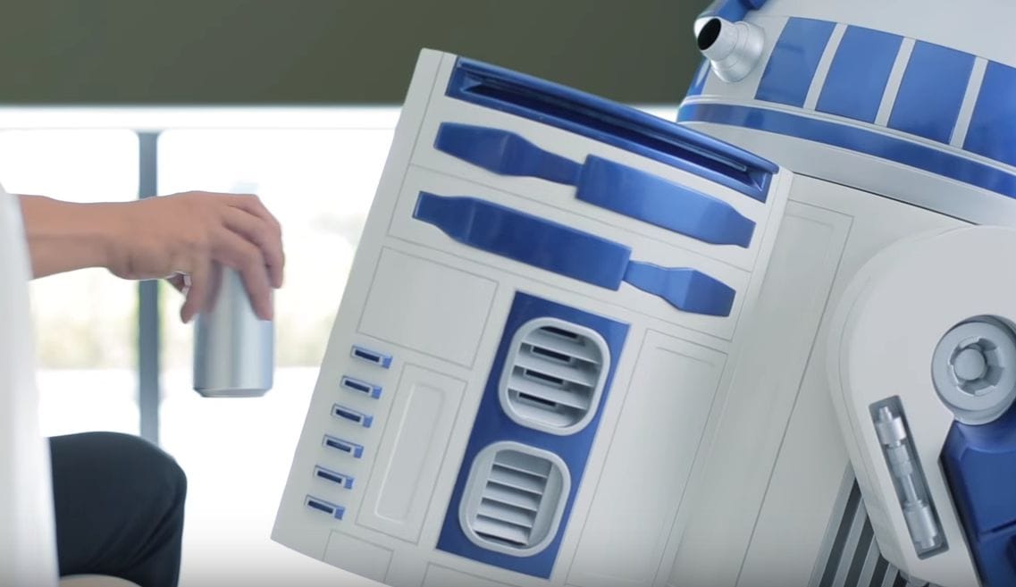 R2-D2, hozz egy sört! – valóra vált minden Star Wars-rajongó egyik álma