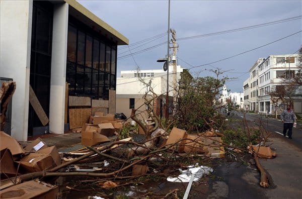 Ötezer amerika katona takaríthatja a romokat a Maria hurrikán után Puerto Ricón