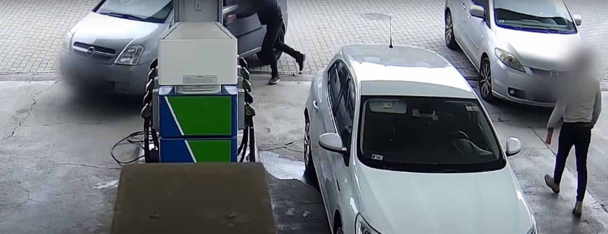 Több mint két évet kapott a blokkolós tolvaj, aki 70 milliónyi valutát lopott el egy pénzszállítótól Zuglóban