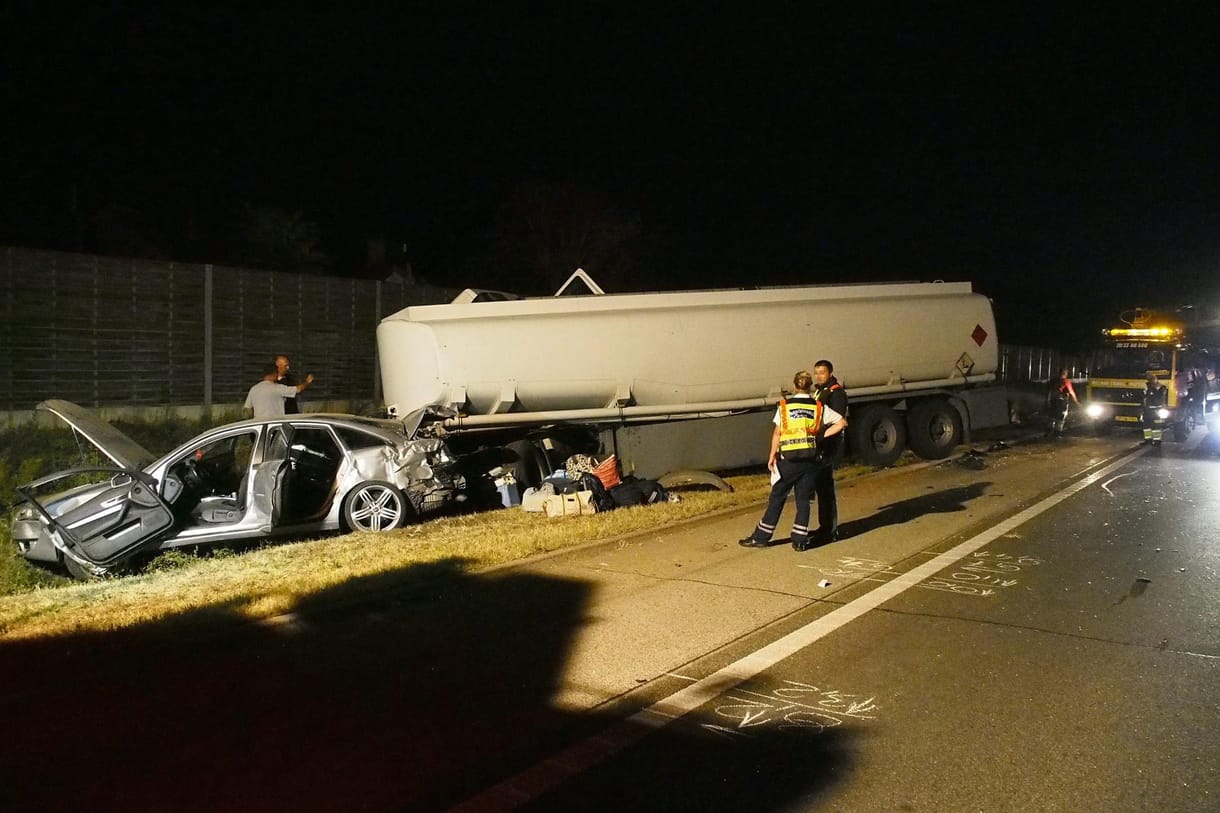 Halottja van az M5-ösön történt balesetnek