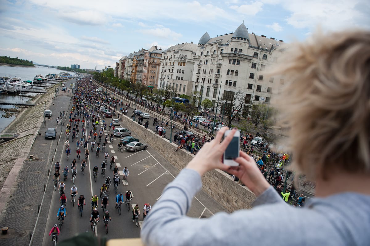 Kereket fel! A Critical Mass képekben