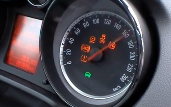 Sportos menedzsereknek jött a 200 lovas dízel Opel